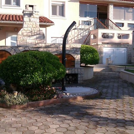 Green Banjole Yards Medulin Exterior foto